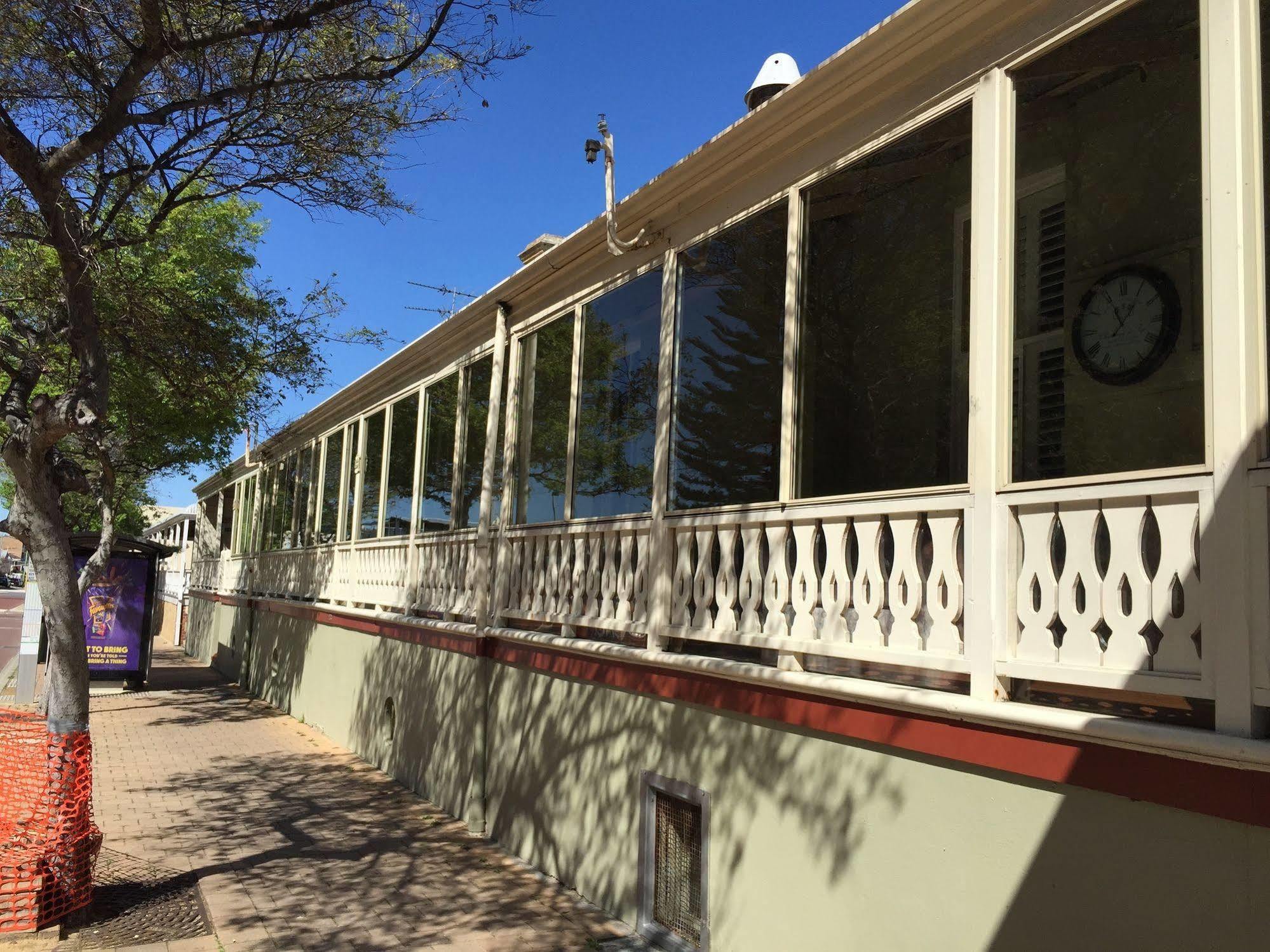 Terrace Central B&B Hotel Fremantle Exterior foto